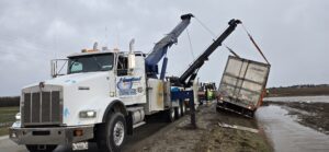 Heartland Towing and Recovery provides towing Effingham IL Trusts